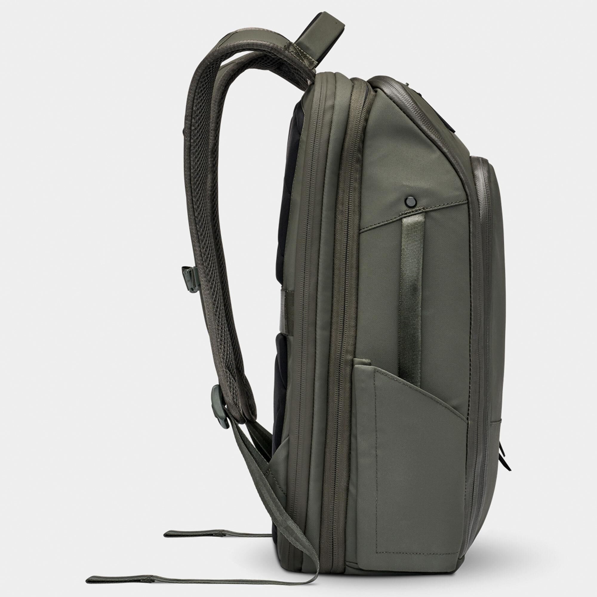 ★Nammy★ Nomatic 14L Travel Pack in Olive