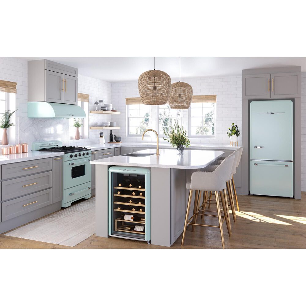 Unique Appliances Classic Retro 18 Cu. Ft Bottom Freezer Refrigerator in Summer Mint Green, , large
