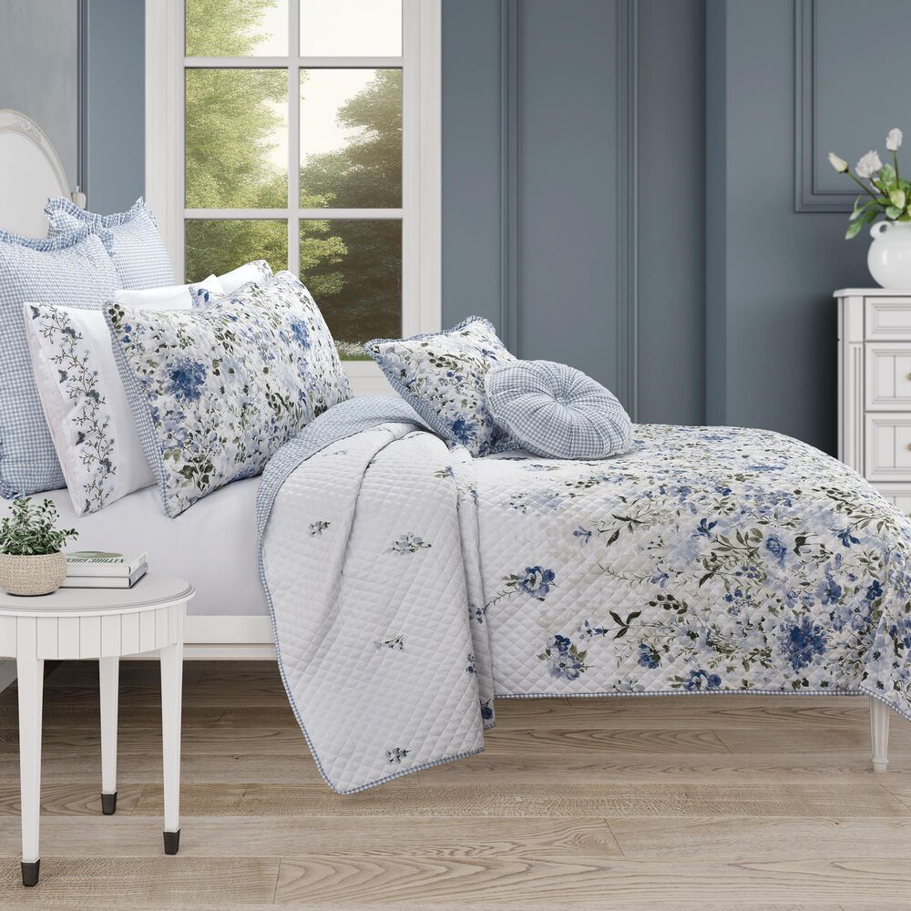J. Queen New York Kourtney 3-Piece Full/Queen Quilt Set in Blue, , large