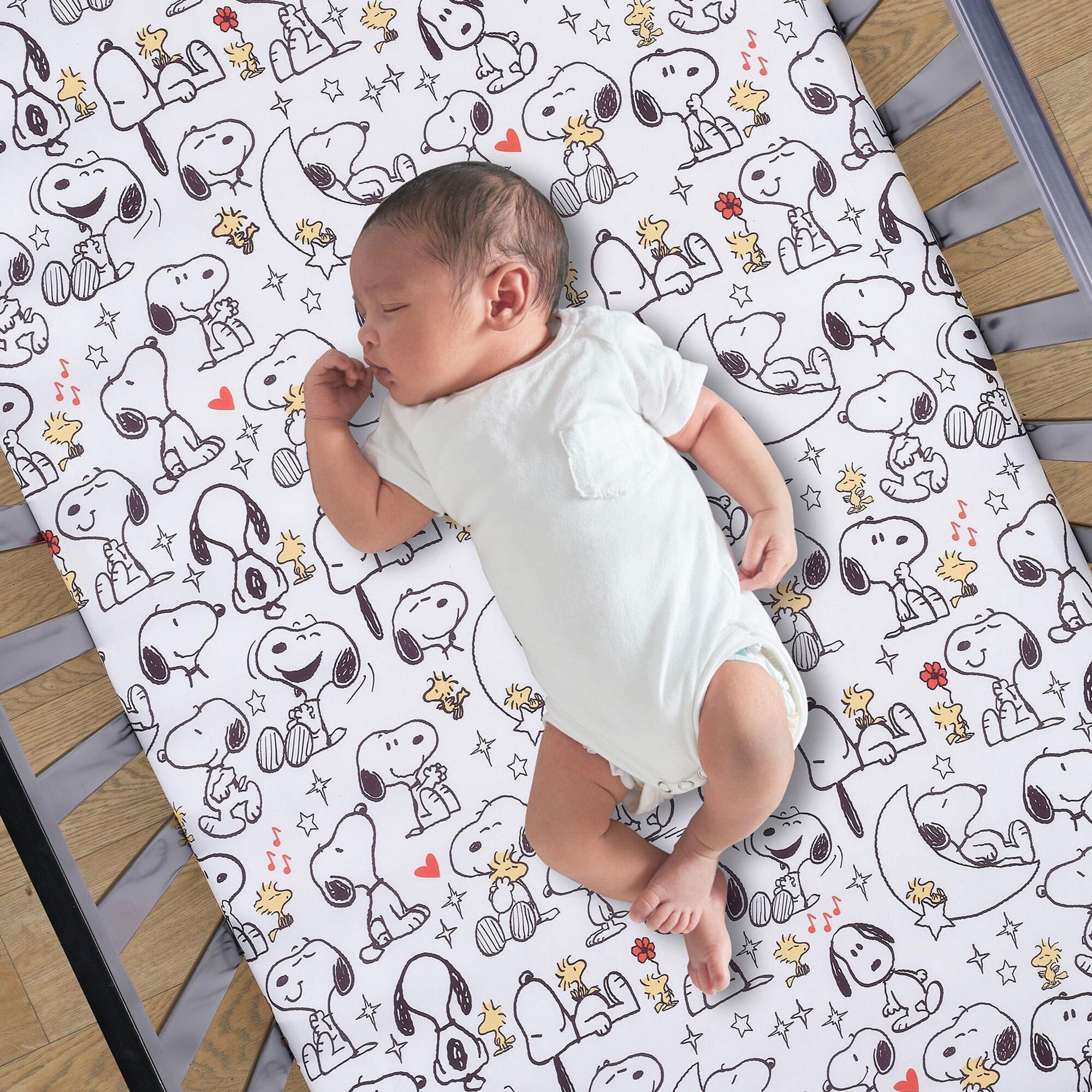 Snoopy crib sheet hot sale