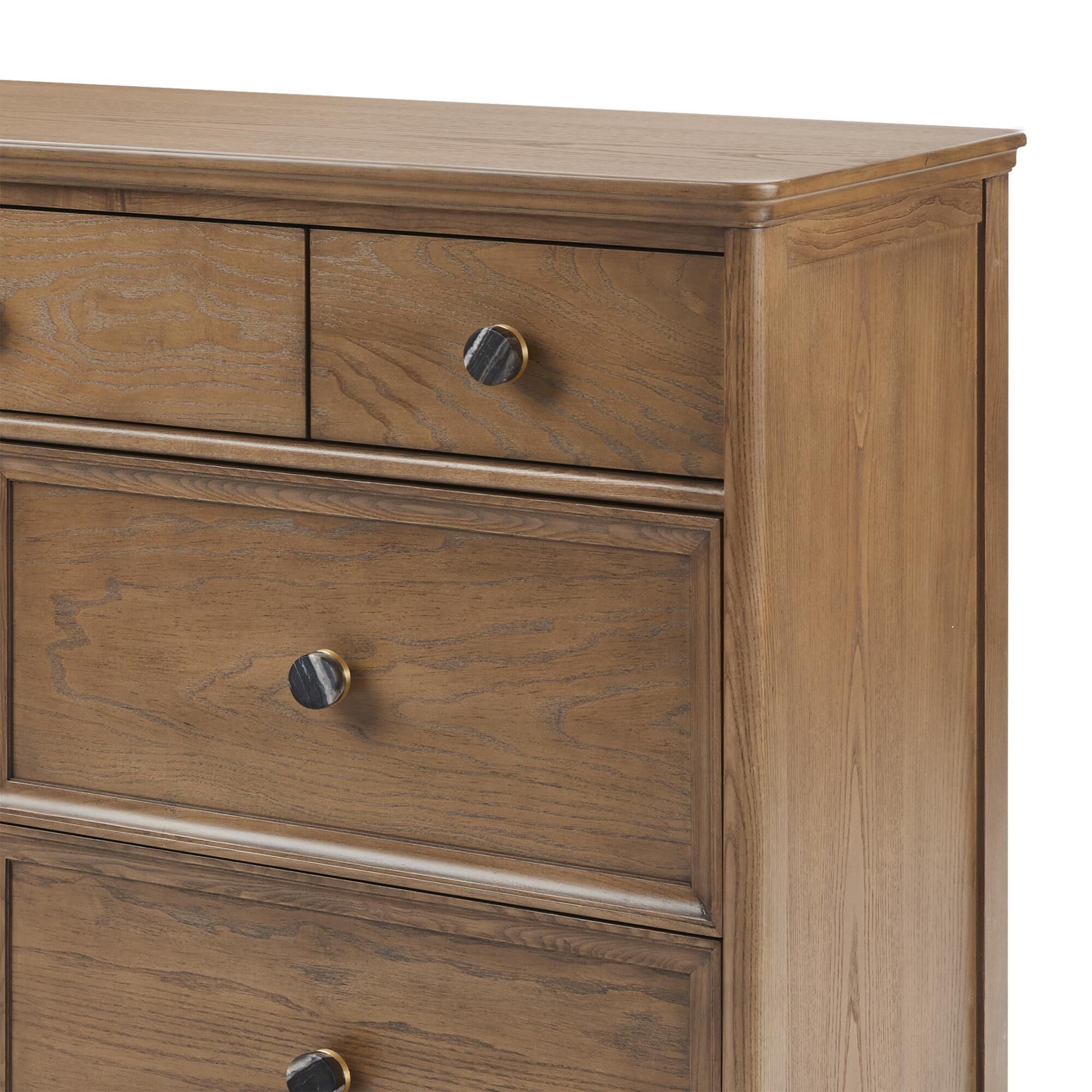 Maxi Cosi Quiet Luxury 7-Drawer Dresser in Dolce Oak