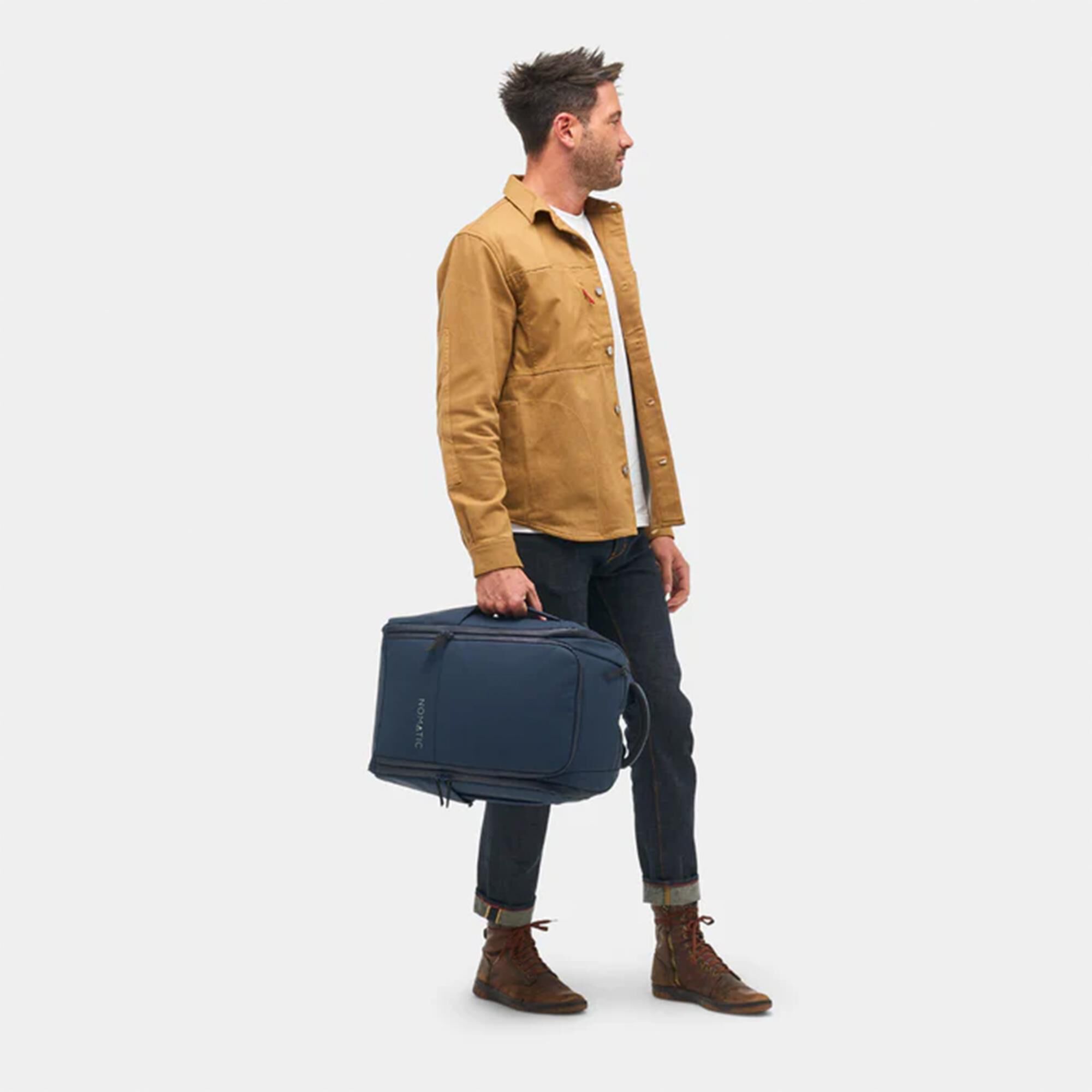 Nomatic 14L Backpack in Navy