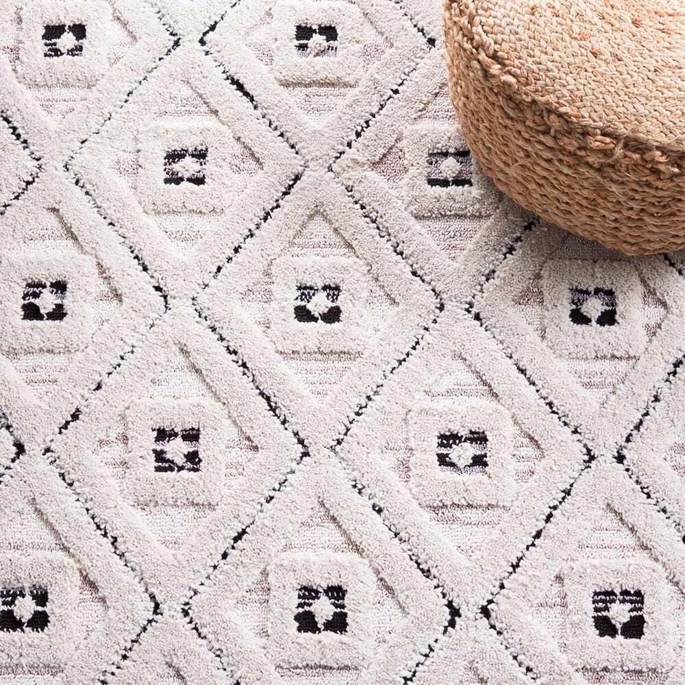 Safavieh Marrakesh MRK546A 5&#39;3&quot; x 7&#39;6&quot; Ivory and Grey Area Rug, , large