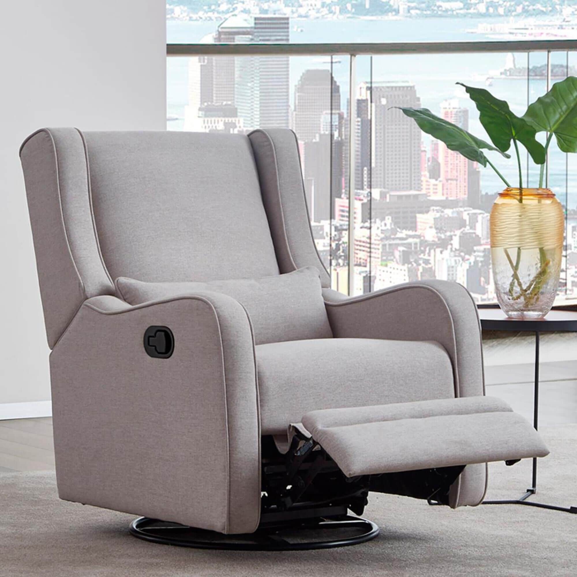 Elsa manual outlet glider