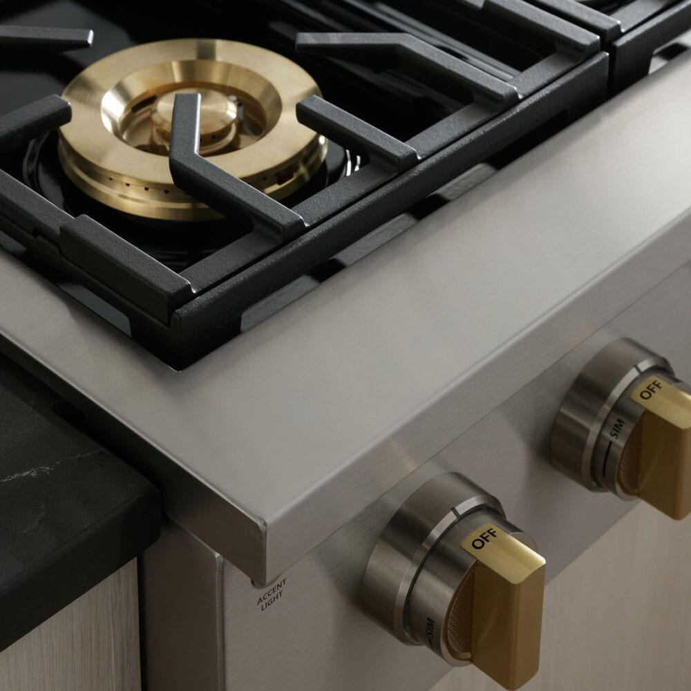 Monogram 36&quot; Professional Gas Rangetop with 4 Burners and Griddle in Stainless Steel, , large