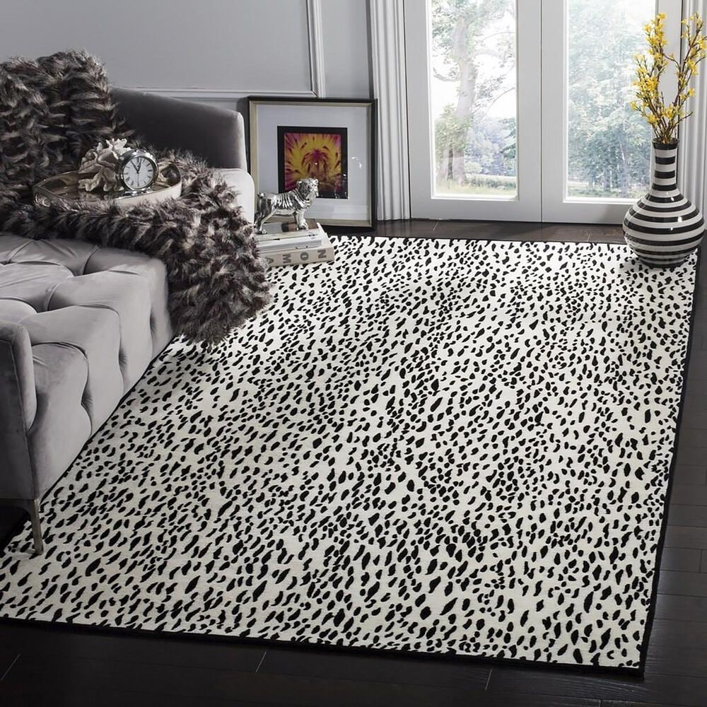 Safavieh Marbella 5&#39; x 8&#39; Black and Ivory Area Rug, , large