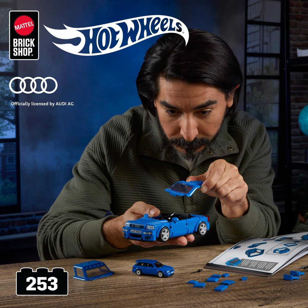 Hot Wheels Audi Avant RS2 Building Set in Blue, , large