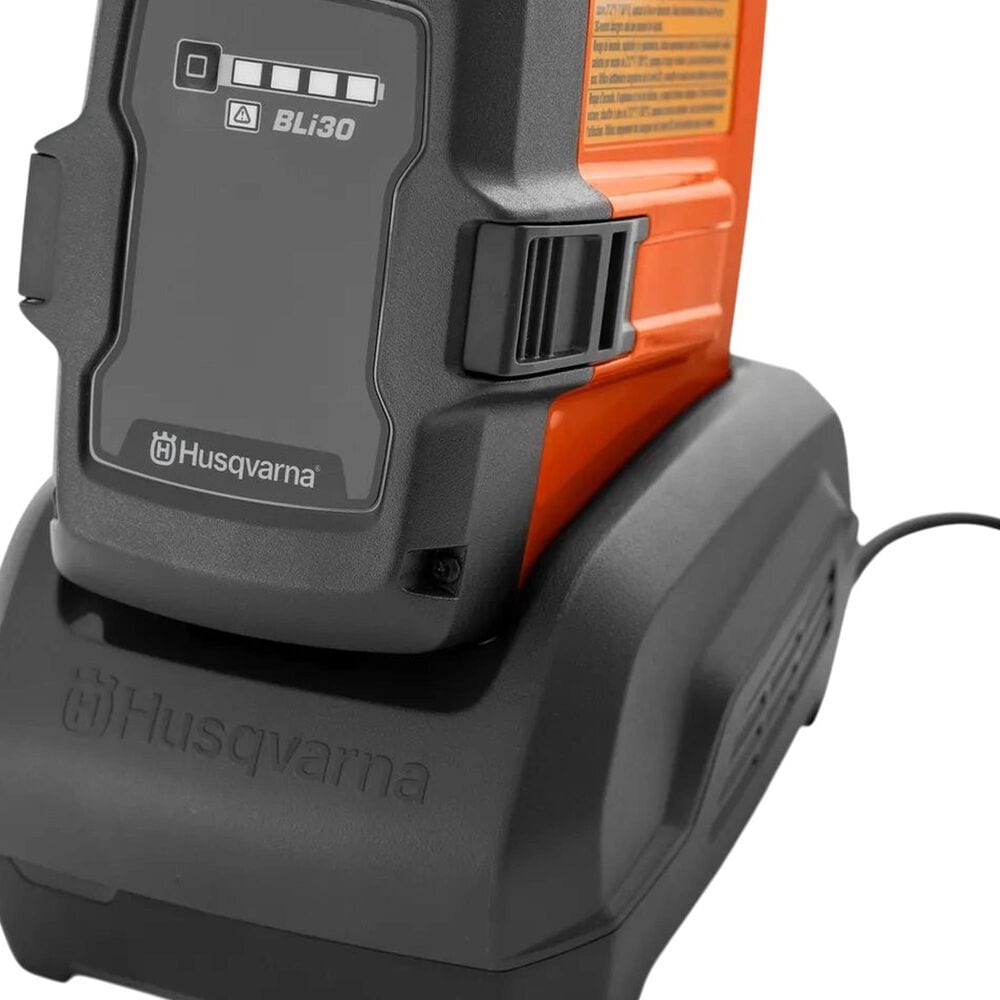 Husqvarna 800-CFM 200-MPH Battery Leaf Blower with 7.7 Ah Battery and QC250 Charger in Orange, , large