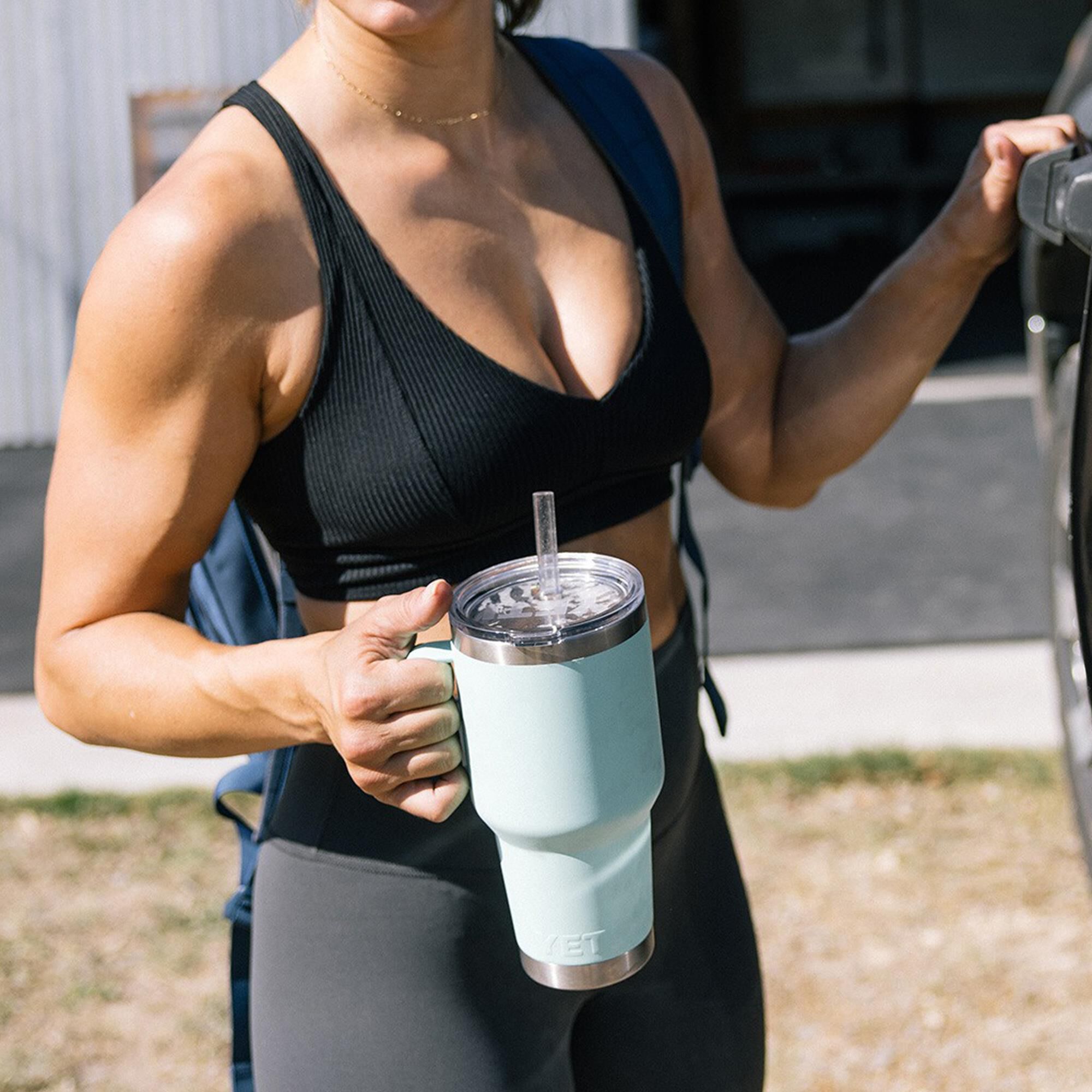YETI Rambler 35 Oz Straw Mug 2.0 with Straw Lid in Seafoam