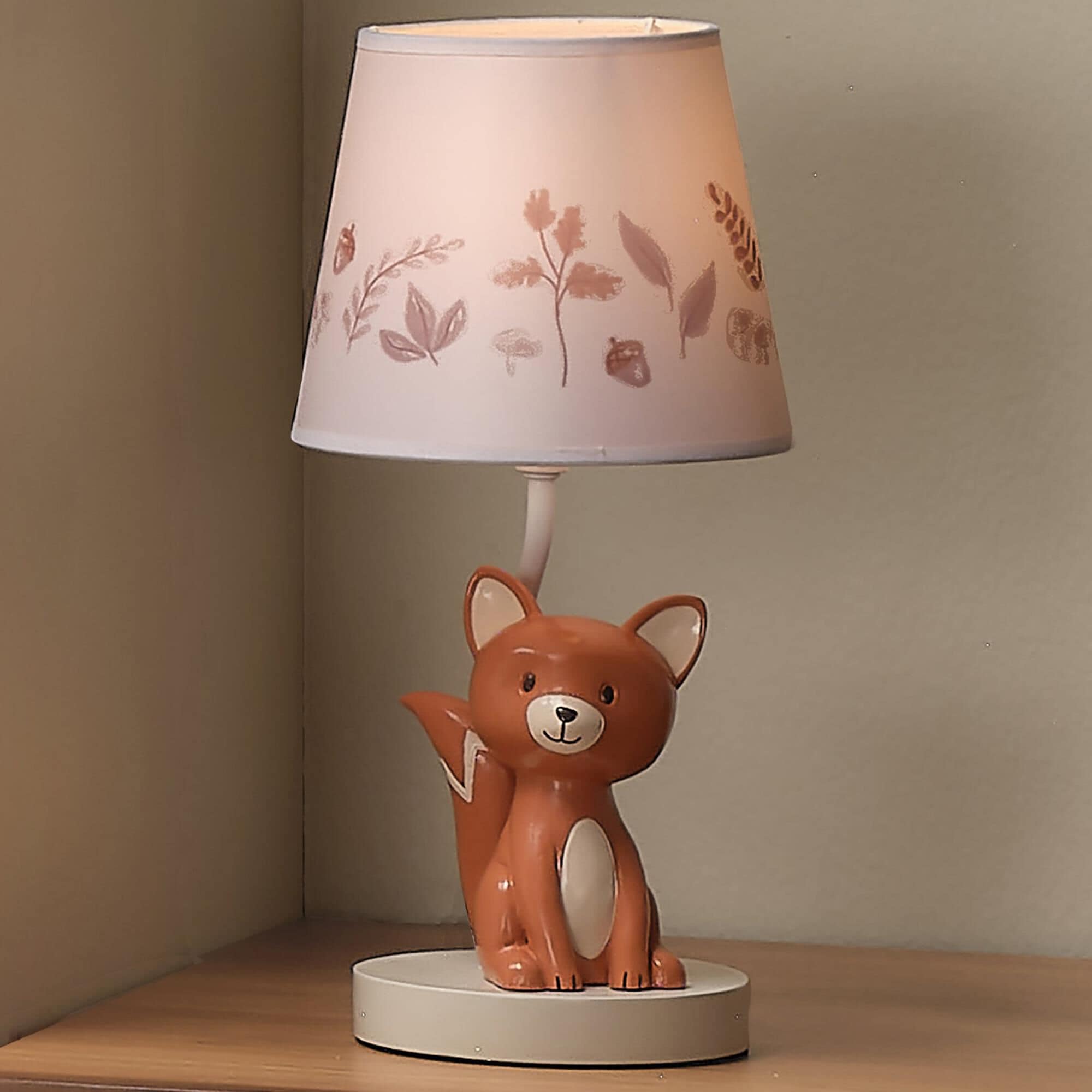 Fox lamp base outlet