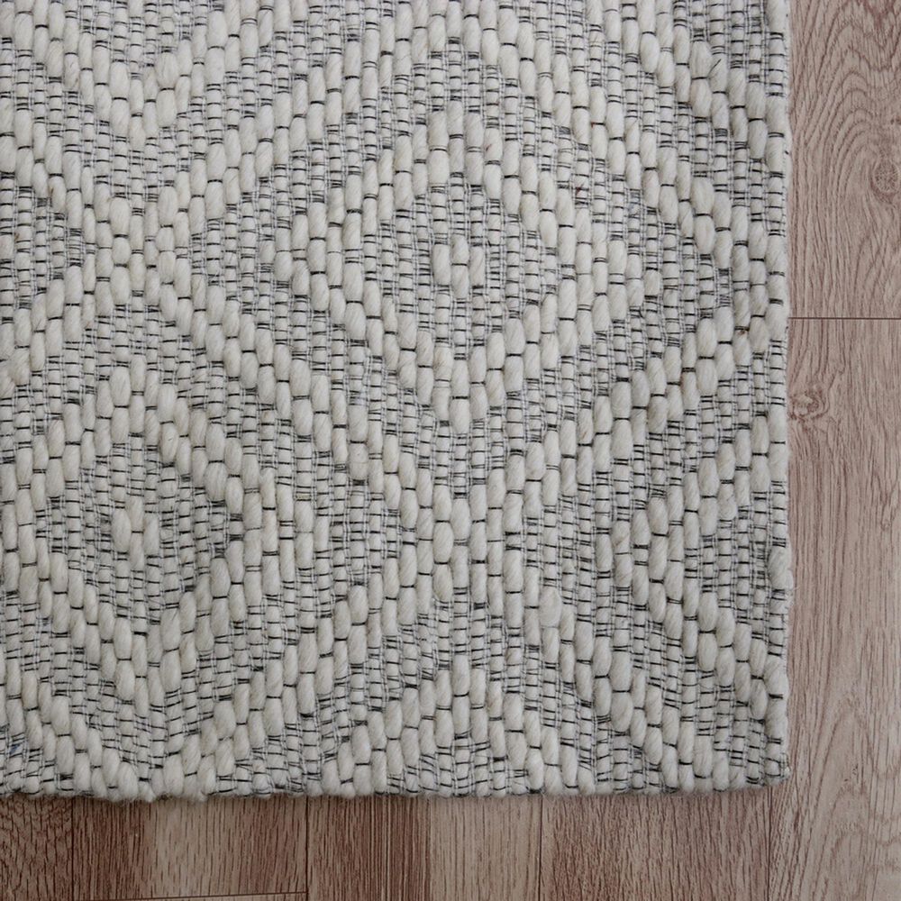 L&amp;R Resources Bergen 7&#39;9&quot; x 9&#39;9&quot; Ivory Area Rug, , large