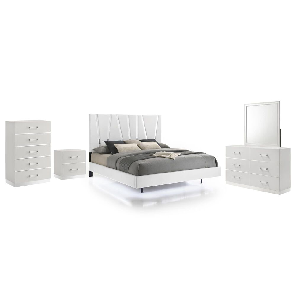 New Heritage Europa 5 Piece Wood King Panel Bedroom Set with Chest and Nightstand in White, , large