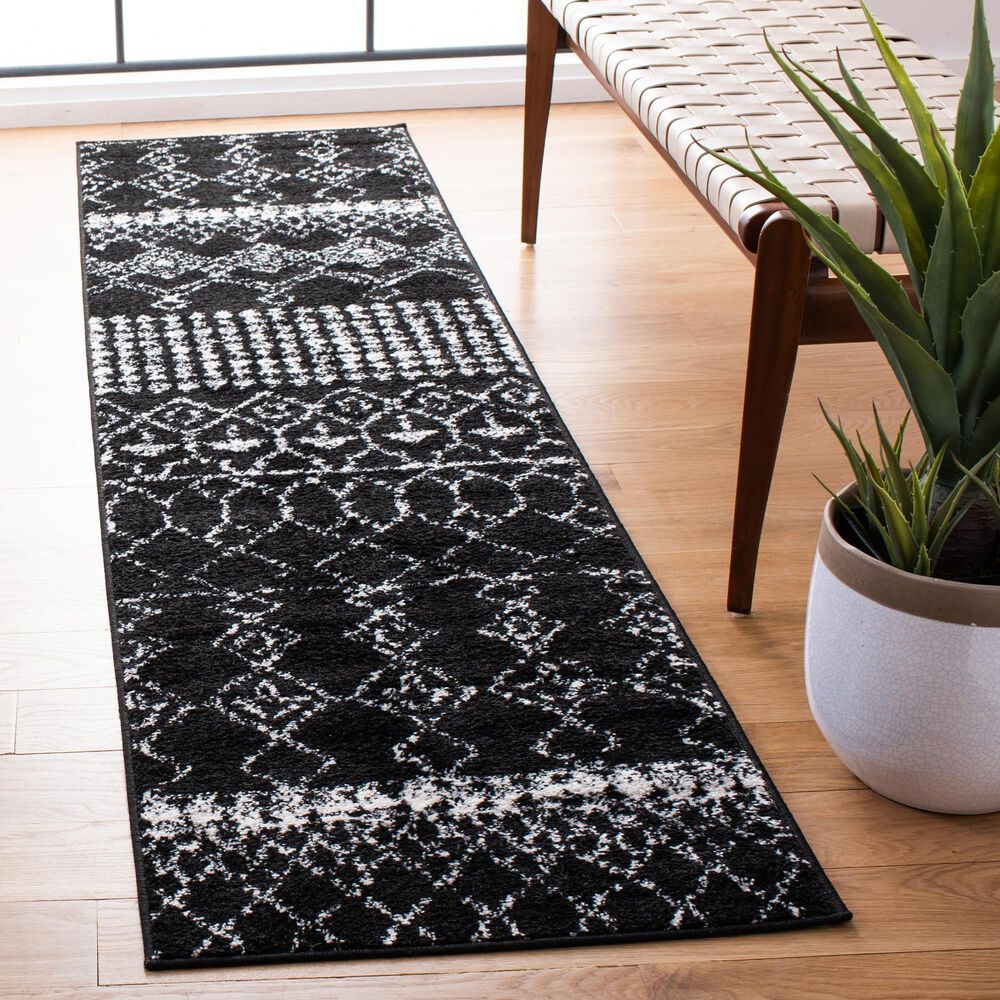 Safavieh Tulum 2&#39; x 5&#39; Black and Ivory Runner, , large