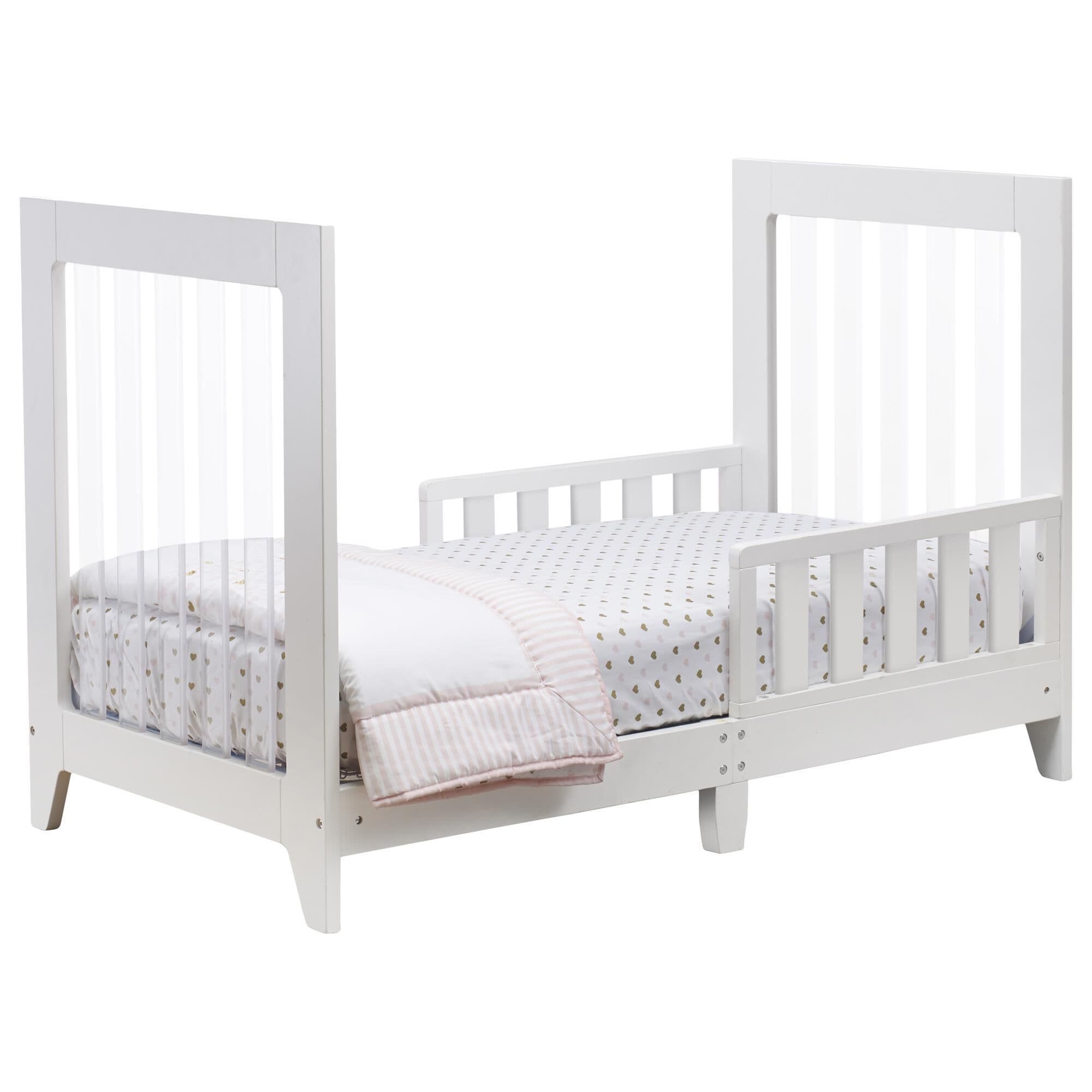 Sorelle Soho Crib in White NFM
