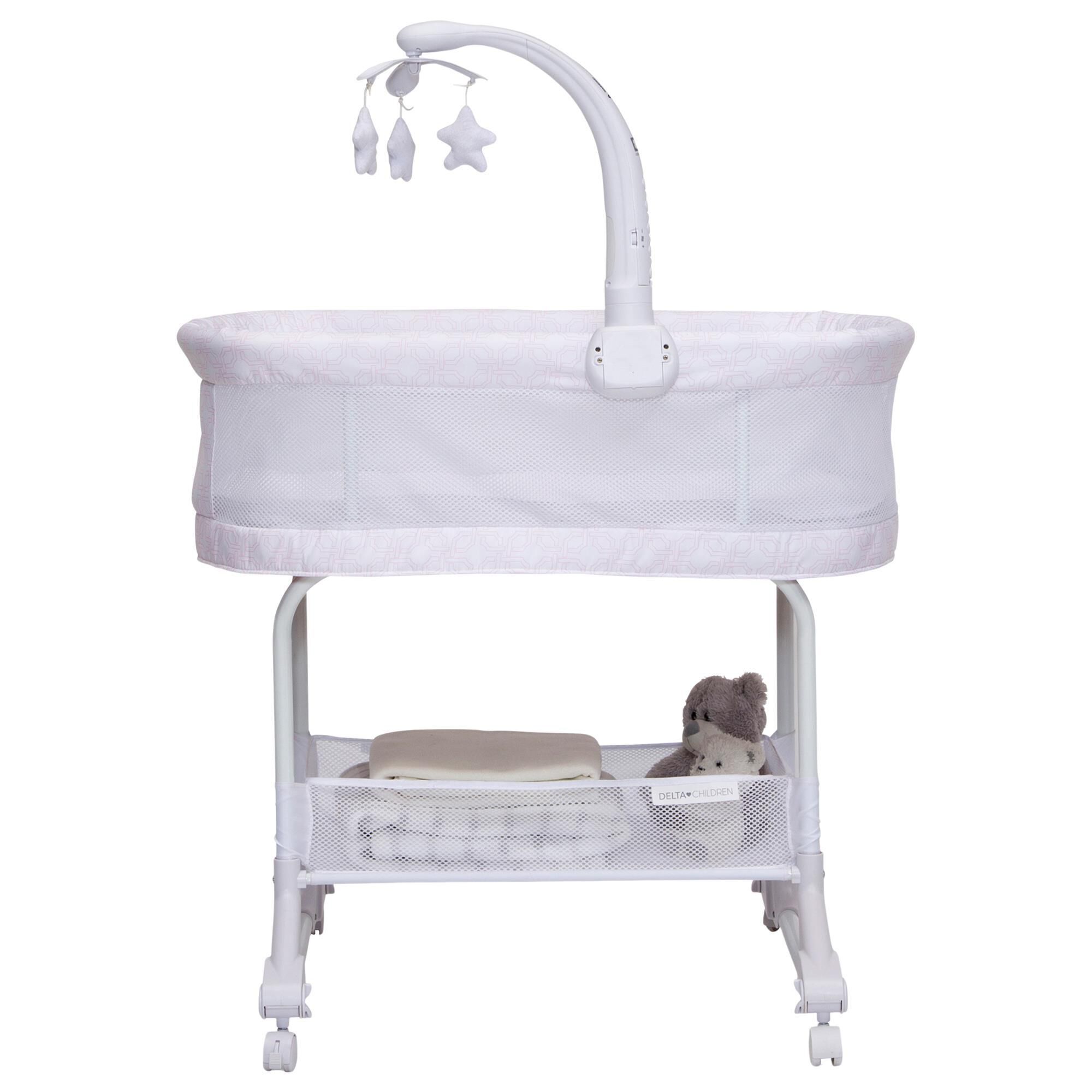 Delta bassinet with mobile shop