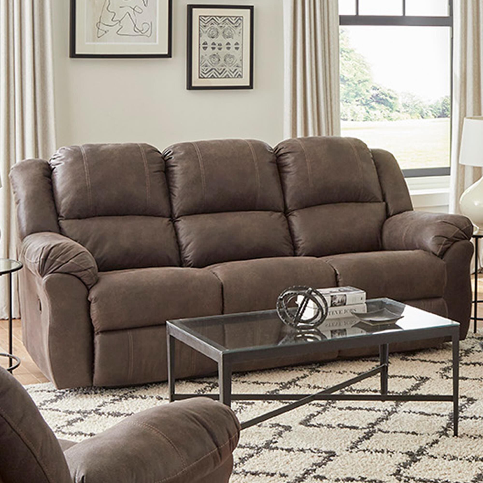 HomeStretch Manual Reclining Sofa in Tumbleweed