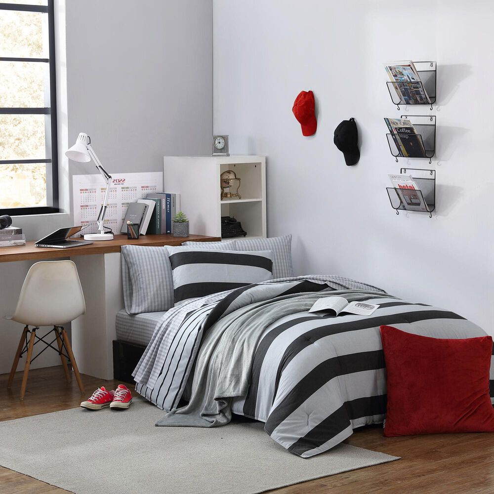 Revman Lawndale 3-Piece Queen Duvet Set in Black and Grey, , large
