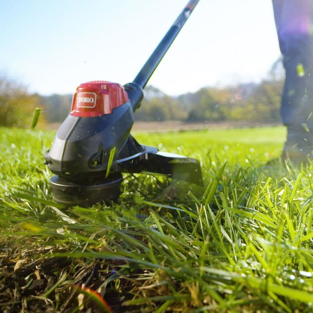 Toro 490 CFM Cordless String Trimmer and Leaf Blower Combo Kit in Red, , large