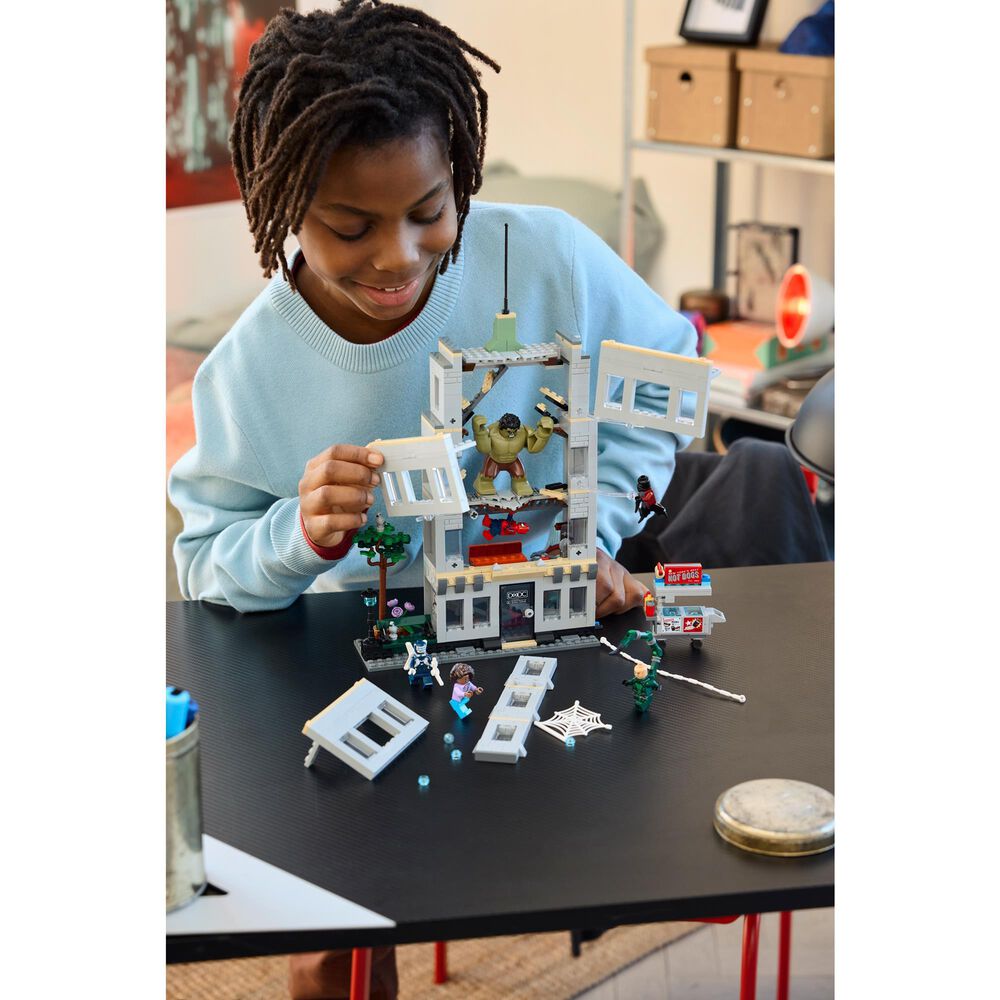 LEGO Spider-Man and Hulk Epic Clash Building Set, , large