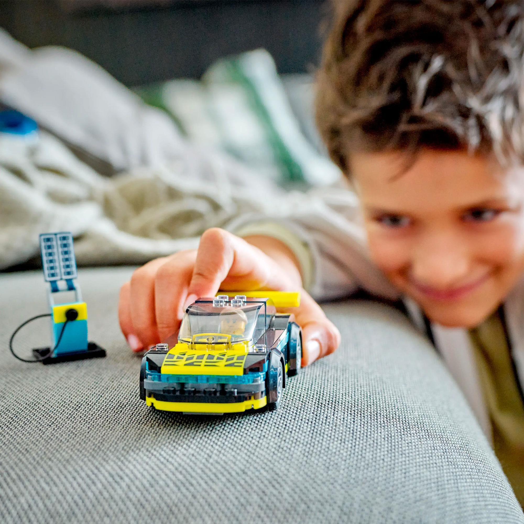 Electric online lego pieces