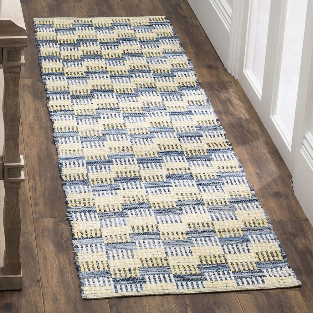 Safavieh Montauk Geometric 2&#39;3&quot; x 8&#39; Gold and Multicolor Runner, , large