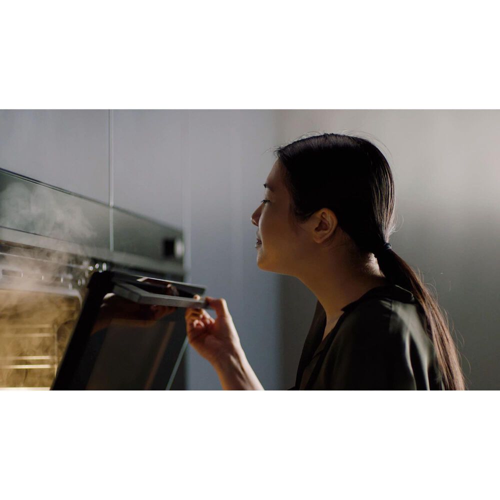 Fisher and Paykel Series 7 24" Contemporary Smart Compact Convection Speed Oven in Black, , large