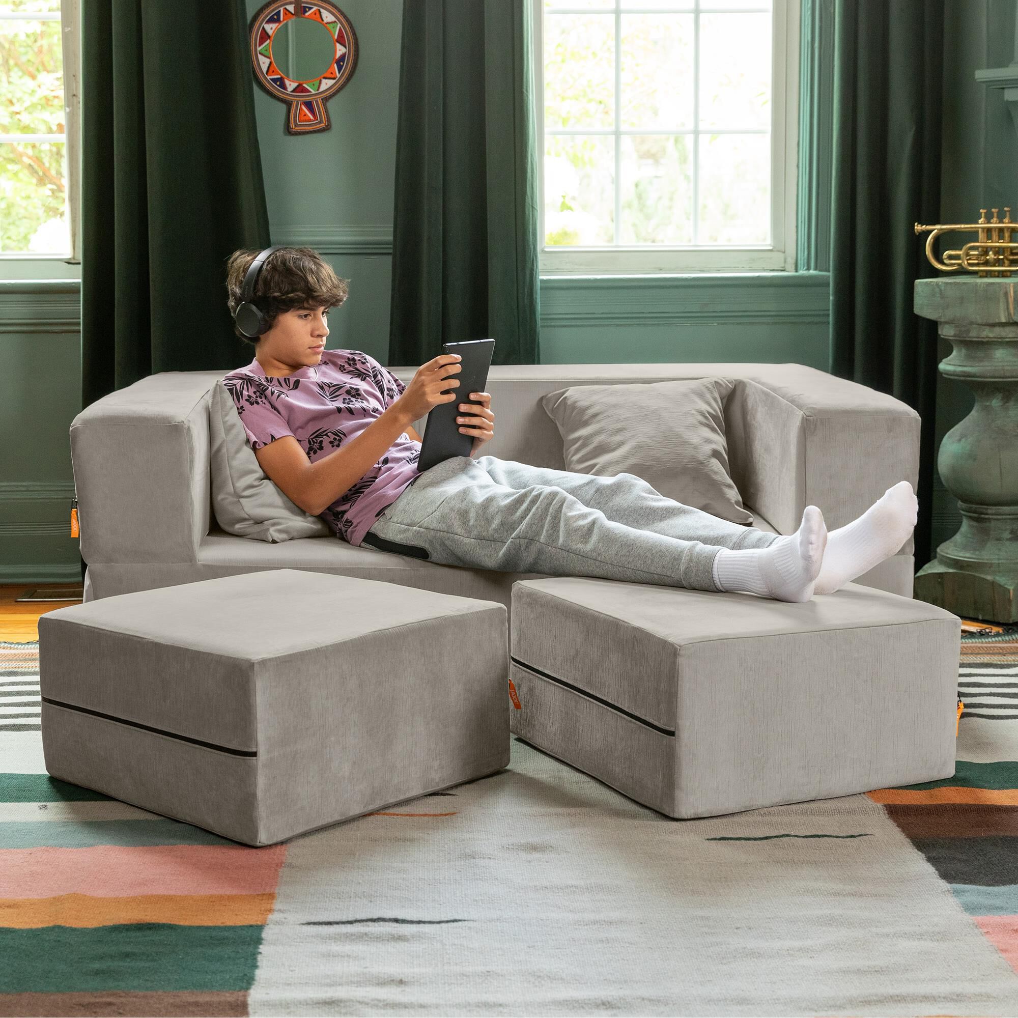 Jaxx Zipline Convertible Queen Sleeper Loveseat & Ottomans in