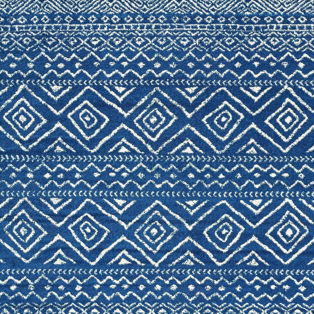 Safavieh Tulum Traditional  6&#39;7&quot; Round Navy and Ivory Area Rug, , large