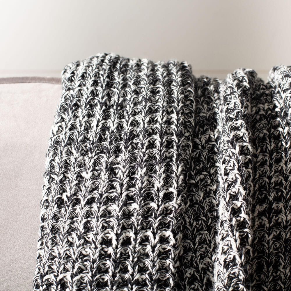 Safavieh Tensley 50&quot; x 60&quot; Throw in Black and Natural, , large