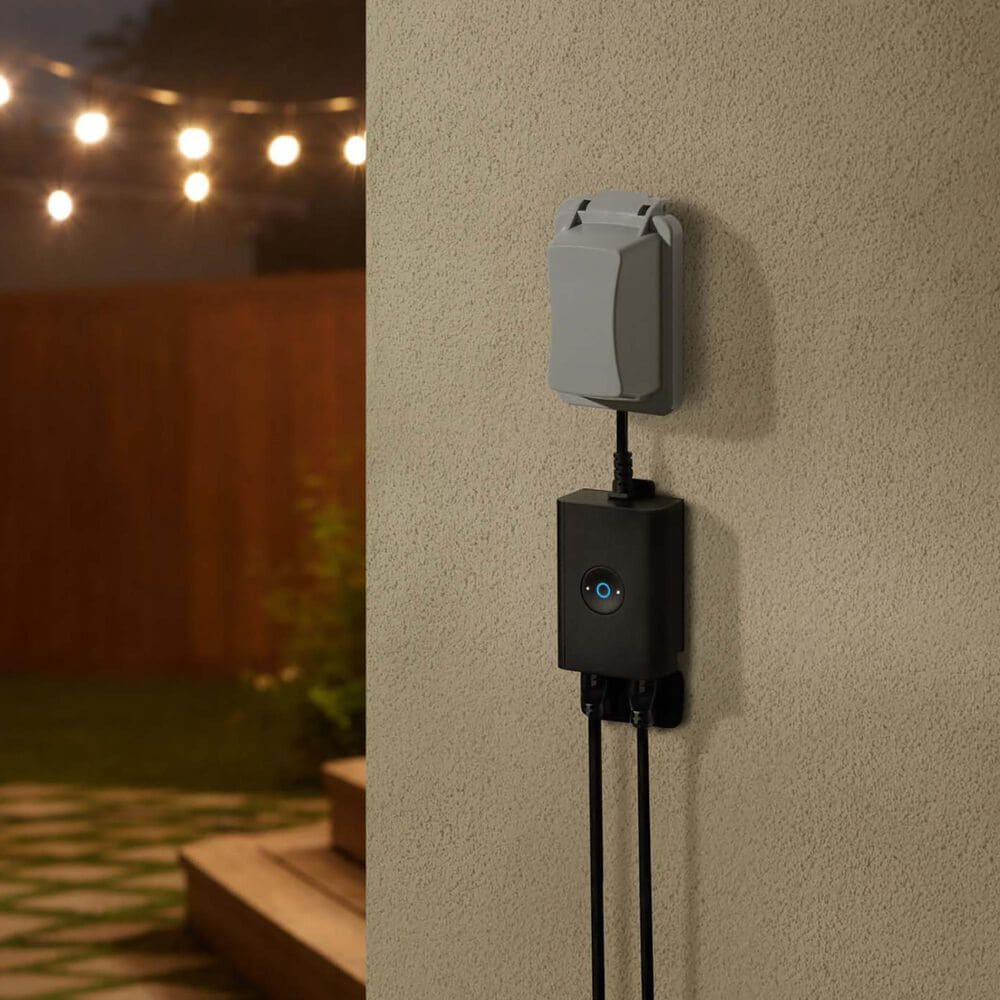 Ring Outdoor Smart Plug in Black, , large