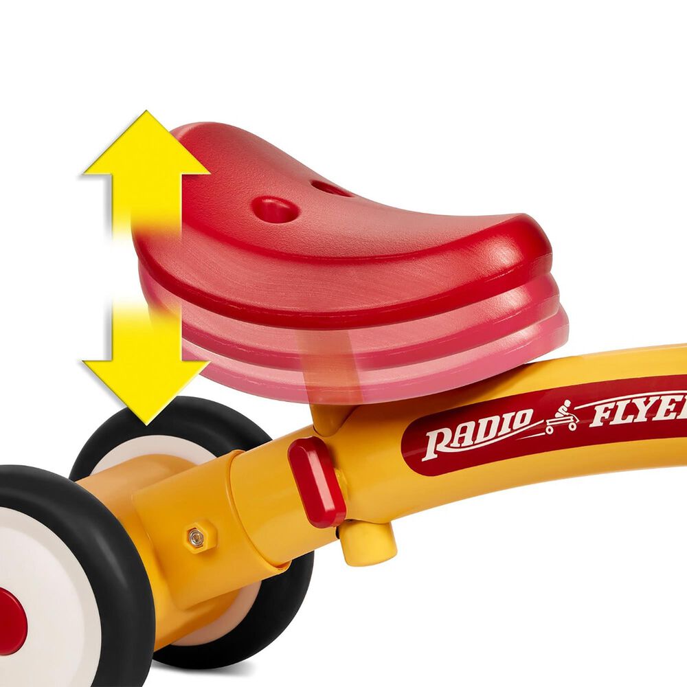 Radio Flyer Lil Racers Patches The Giraffe Ride-On in Multicolor, , large