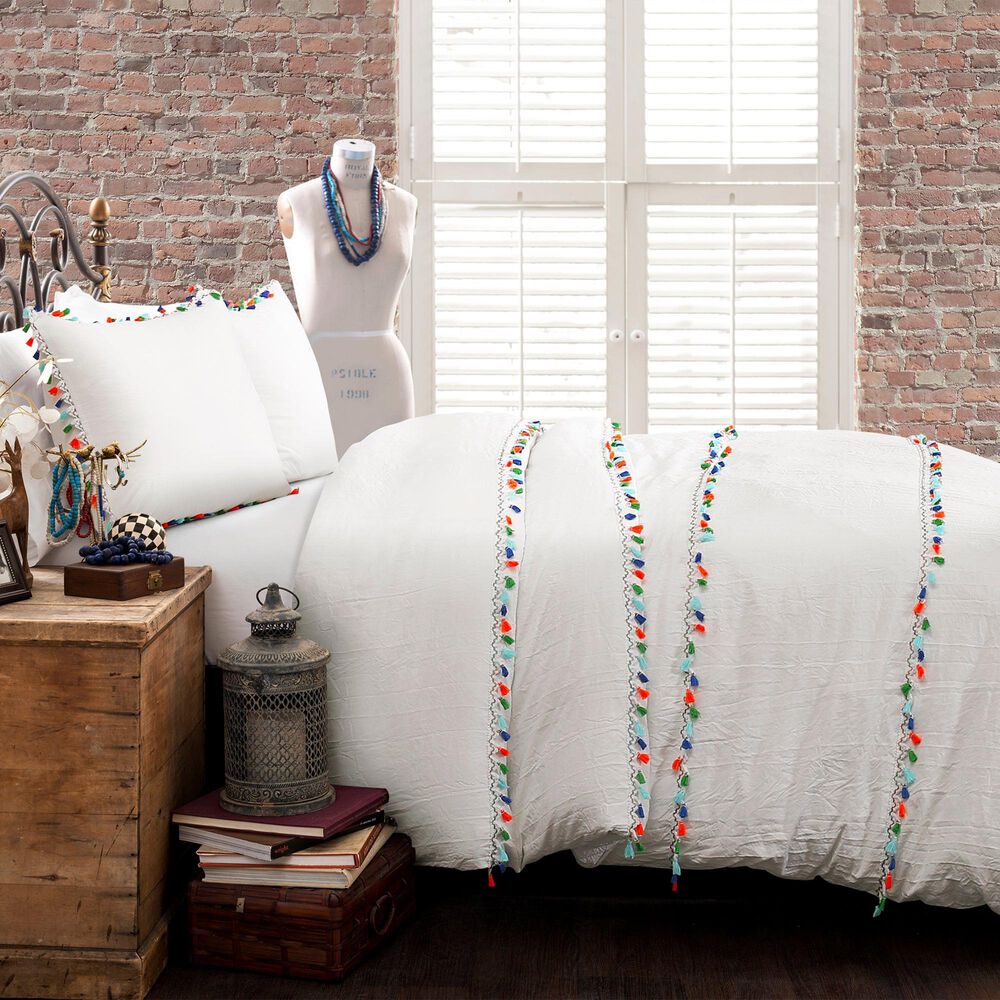 Triangle Home Fashions Boho Tassel 3-Piece Full/Queen Comforter Set in White, , large