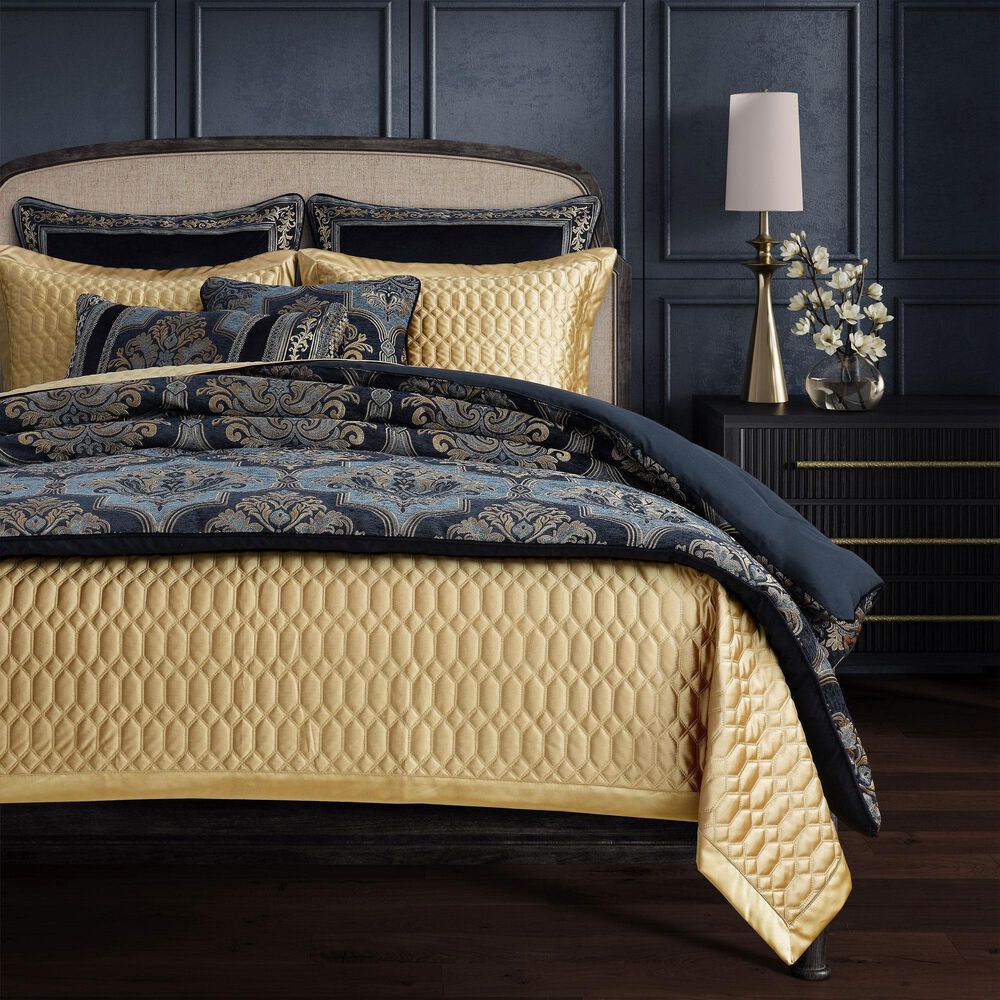 J. Queen New York Middlebury 4-Piece Queen Comforter Set in Indigo, , large