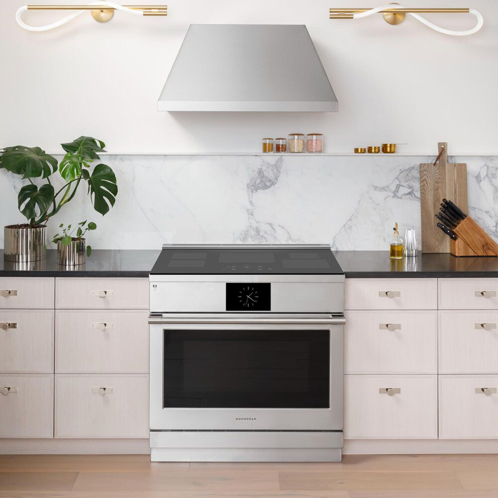 Monogram 36&quot; Induction Professional Range with 5-Elements in  Stainless Steel, , large