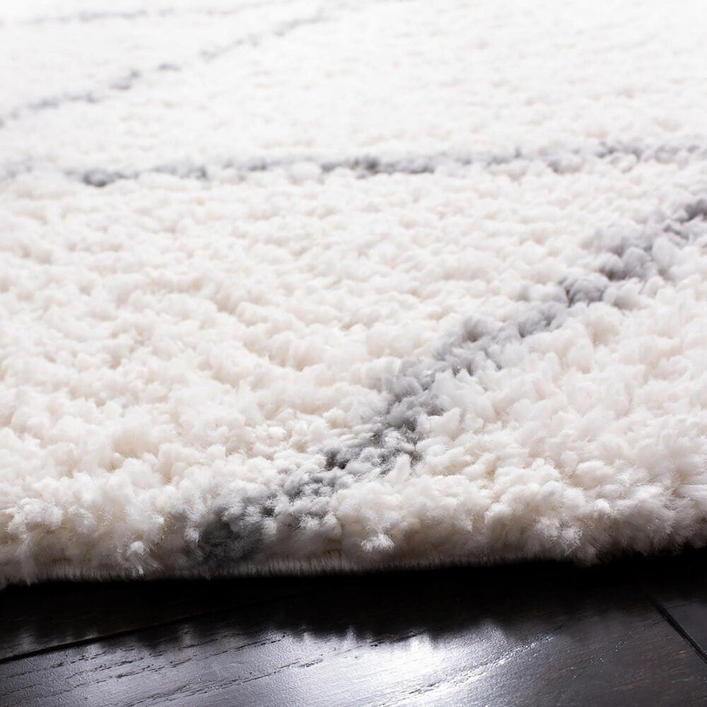 Safavieh Parma Shag PMA515A 9&#39; Round Cream and Grey Area Rug, , large