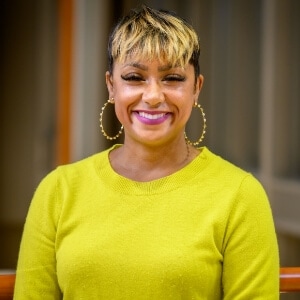 Dionna Topps