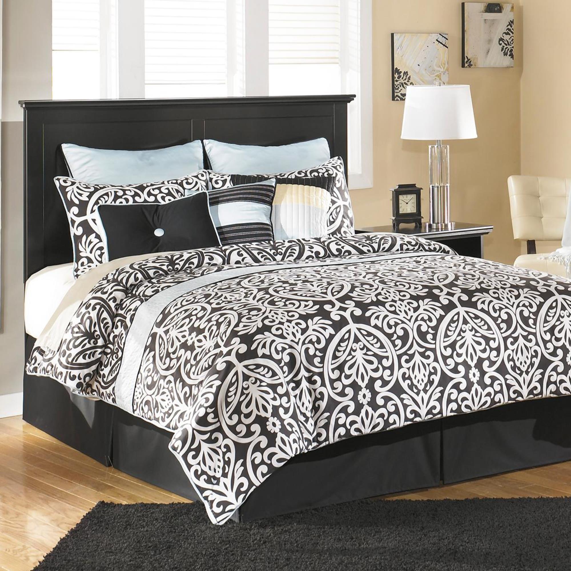 Signature Design by Ashley Maribel 4 Piece Queen Bedroom Set in Black |  Nebraska Furniture Mart