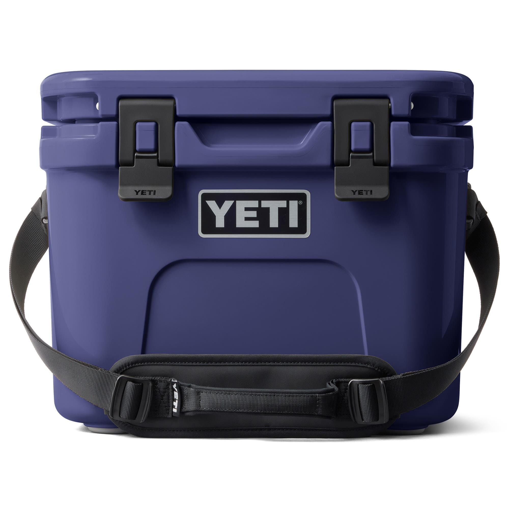 YETI Roadie 15 Cooler in Charcoal