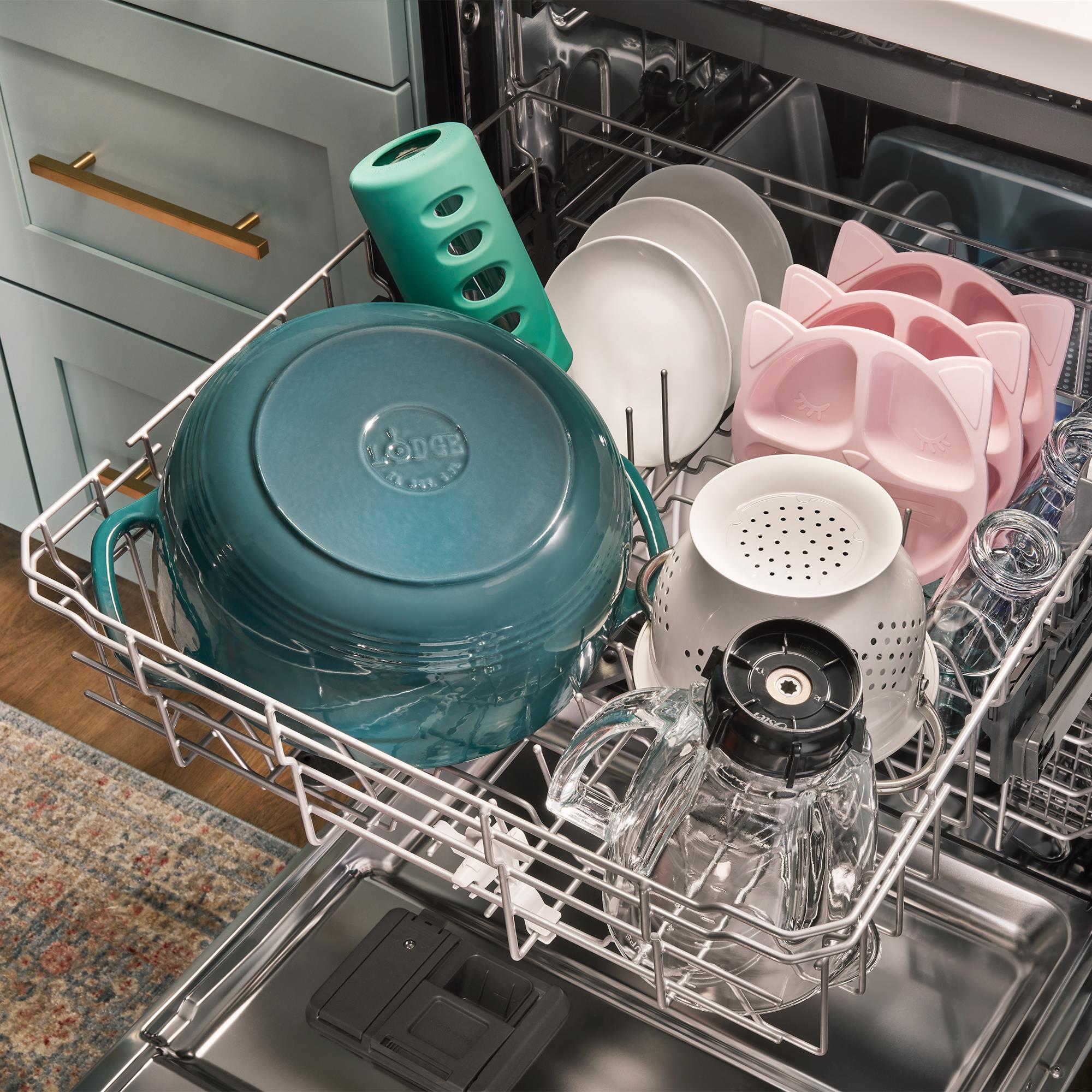 Whirlpool 24" BuiltIn Dishwasher with 3rd Rack in Fingerprint