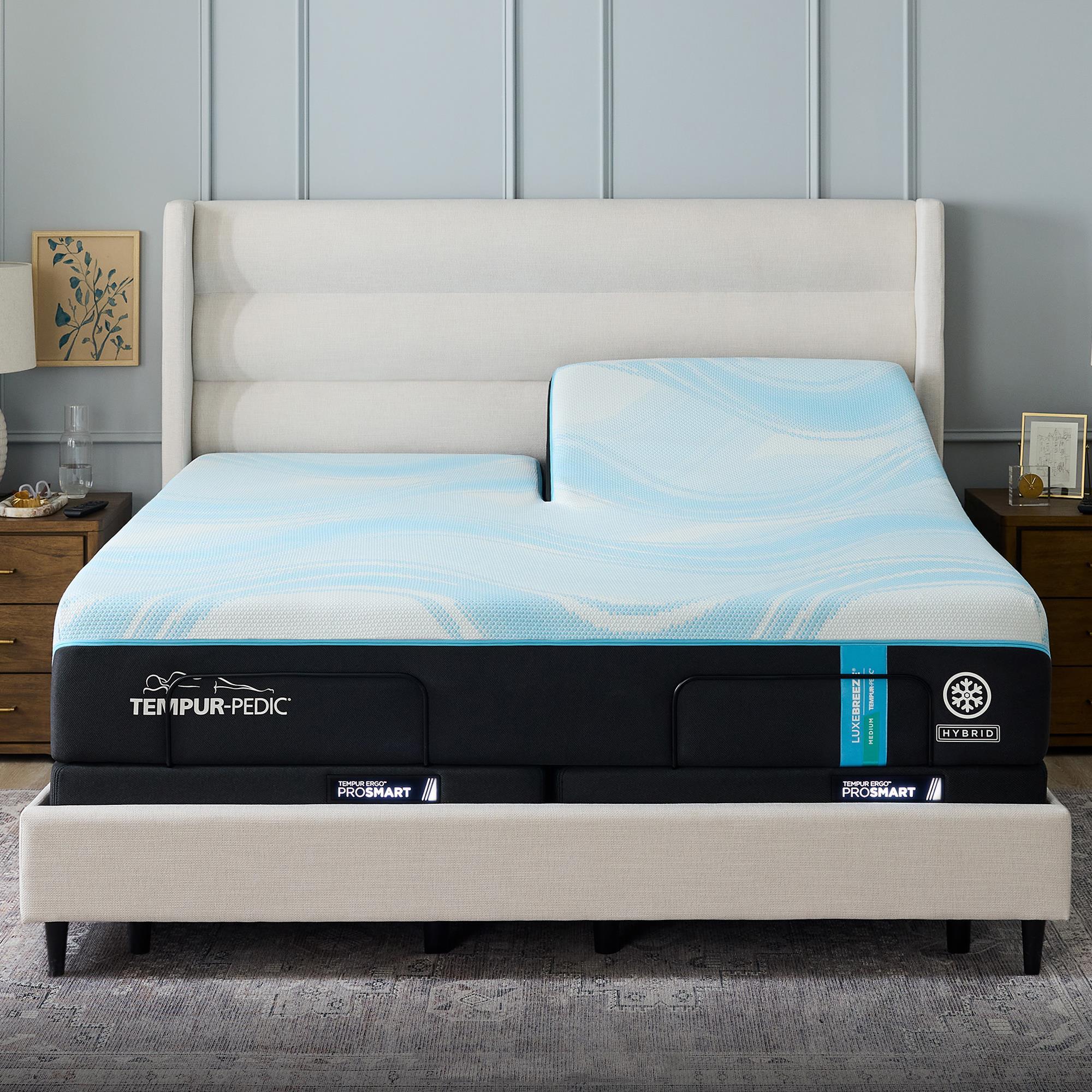 Tempur-Pedic LuxeBreeze 2.0 Medium Hybrid Flex Head King Mattress