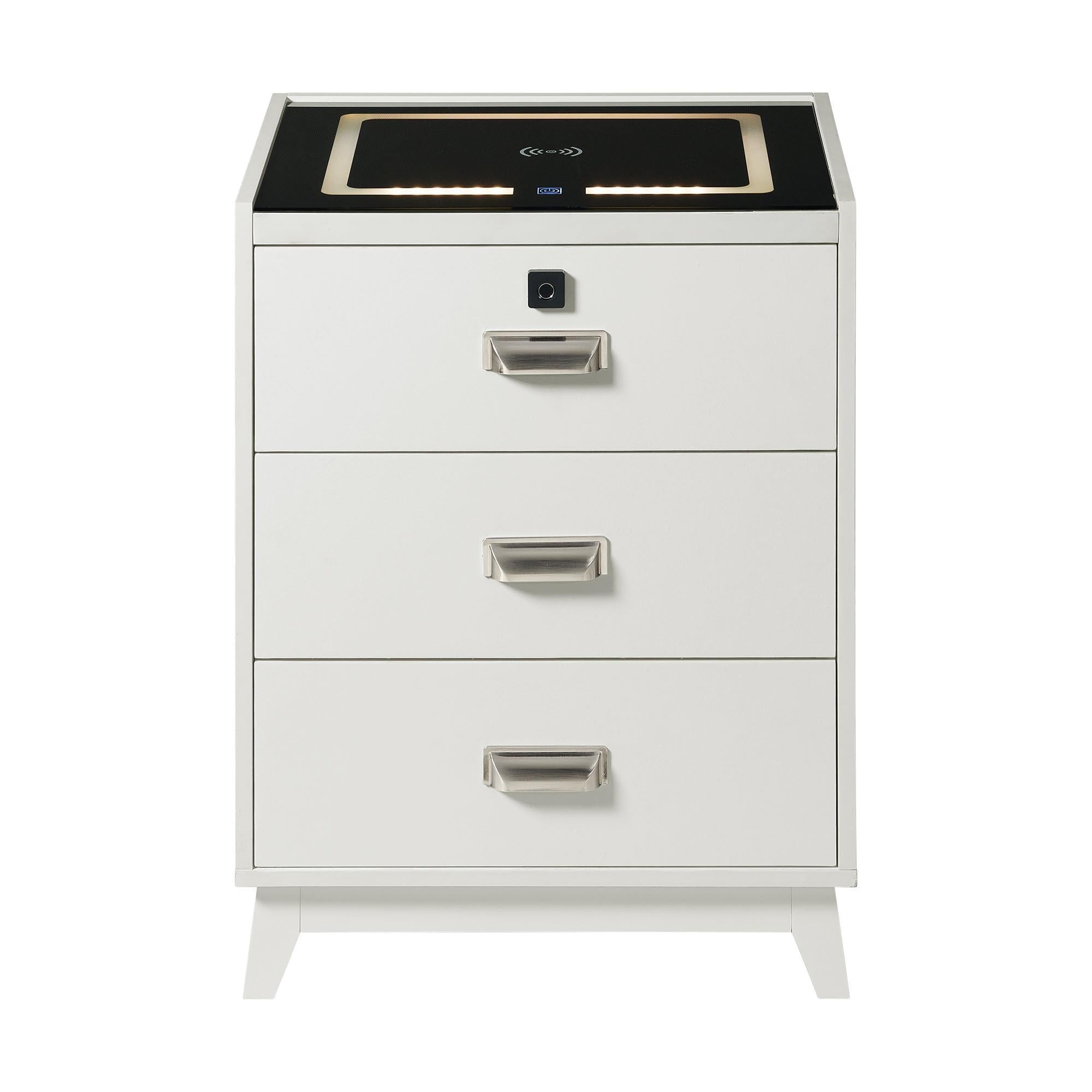 Mayberry Hill Rio 3-Drawer Nightstand in White