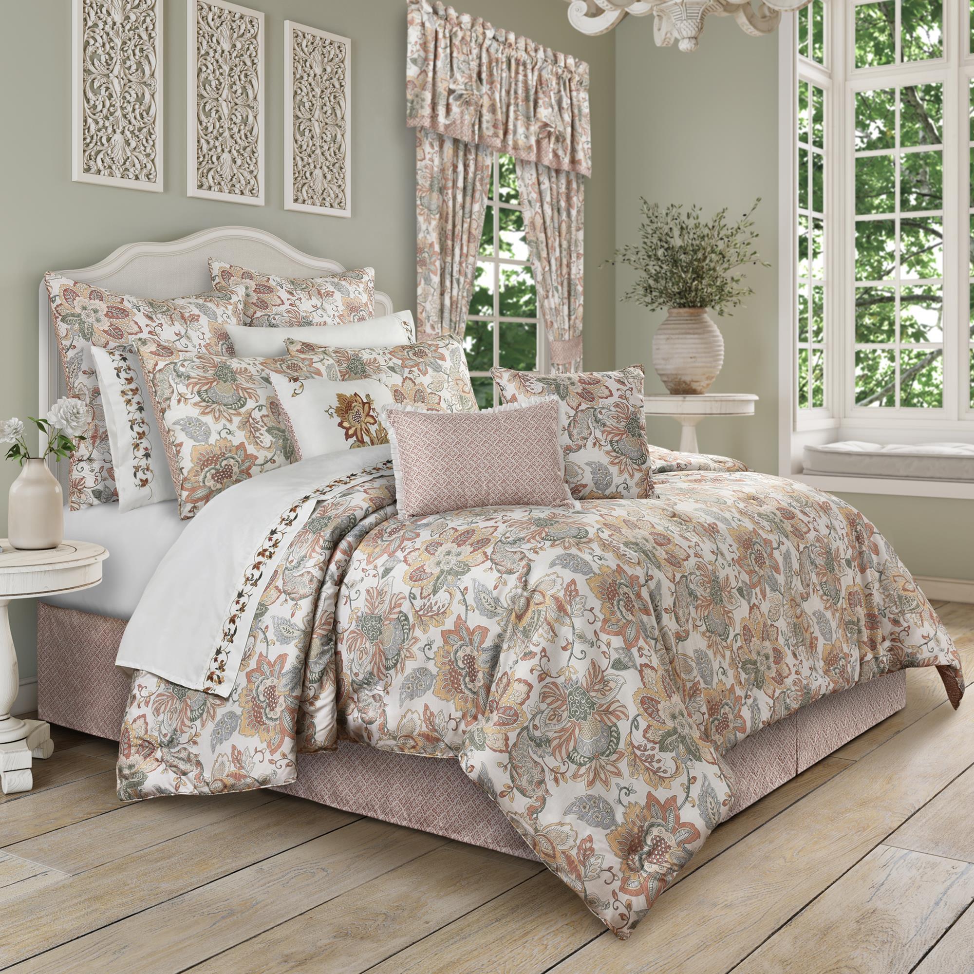 Royal Court Janessa 4-Piece Queen Comforter Set in Spice