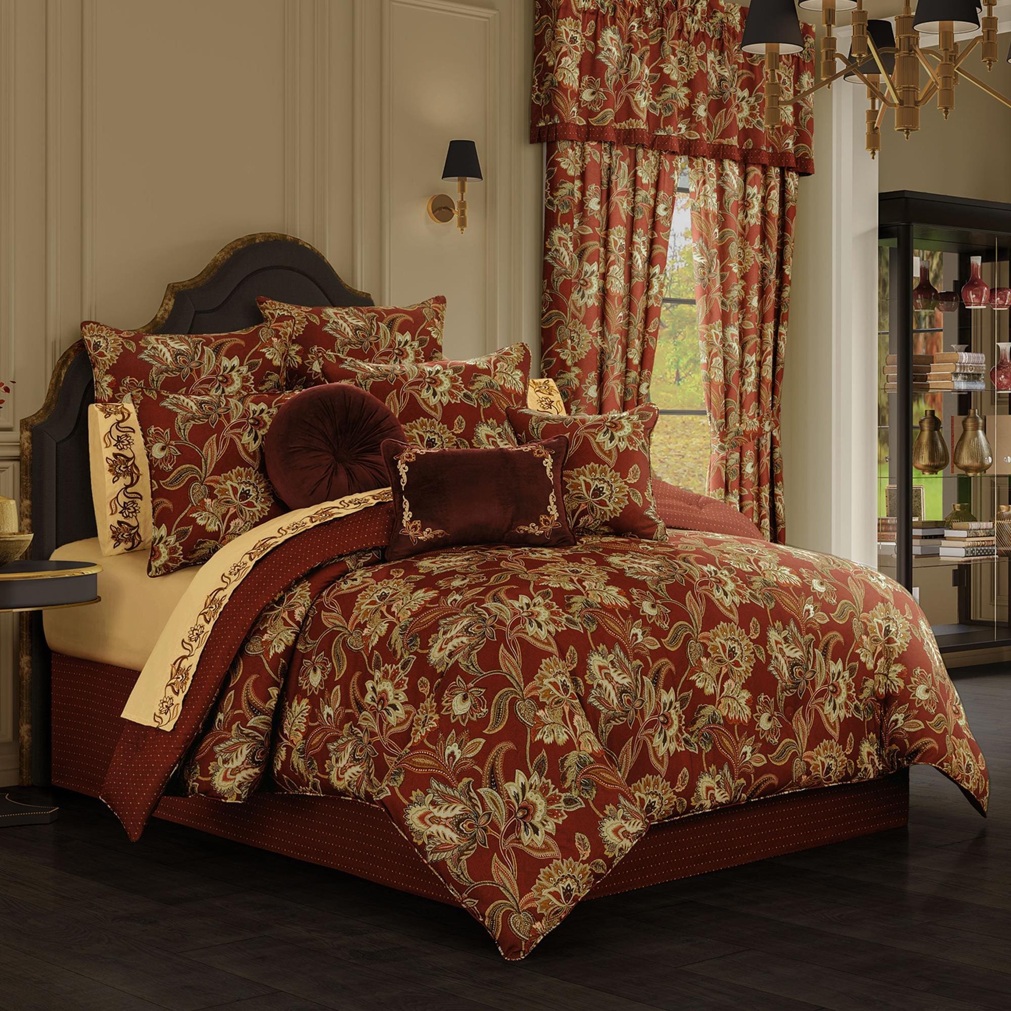 Royal Court Montecito 4-Piece Queen Comforter Set in Red
