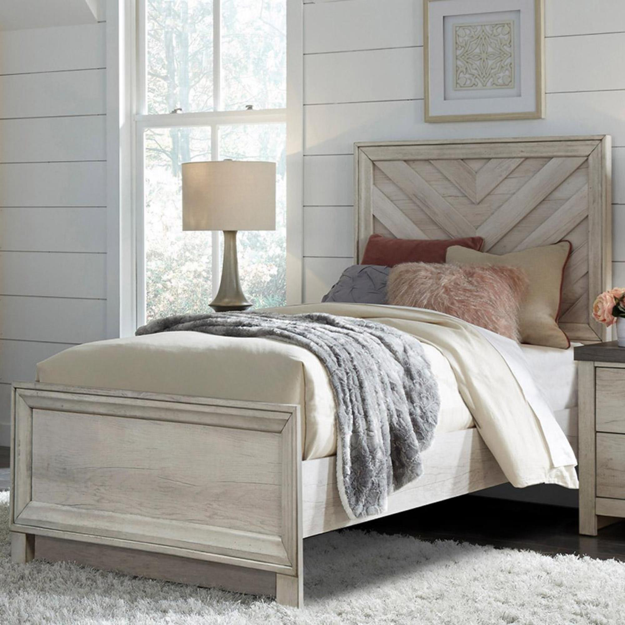 Samuel Lawrence Riverwood Full Panel Bed in Whitewashed | Nebraska