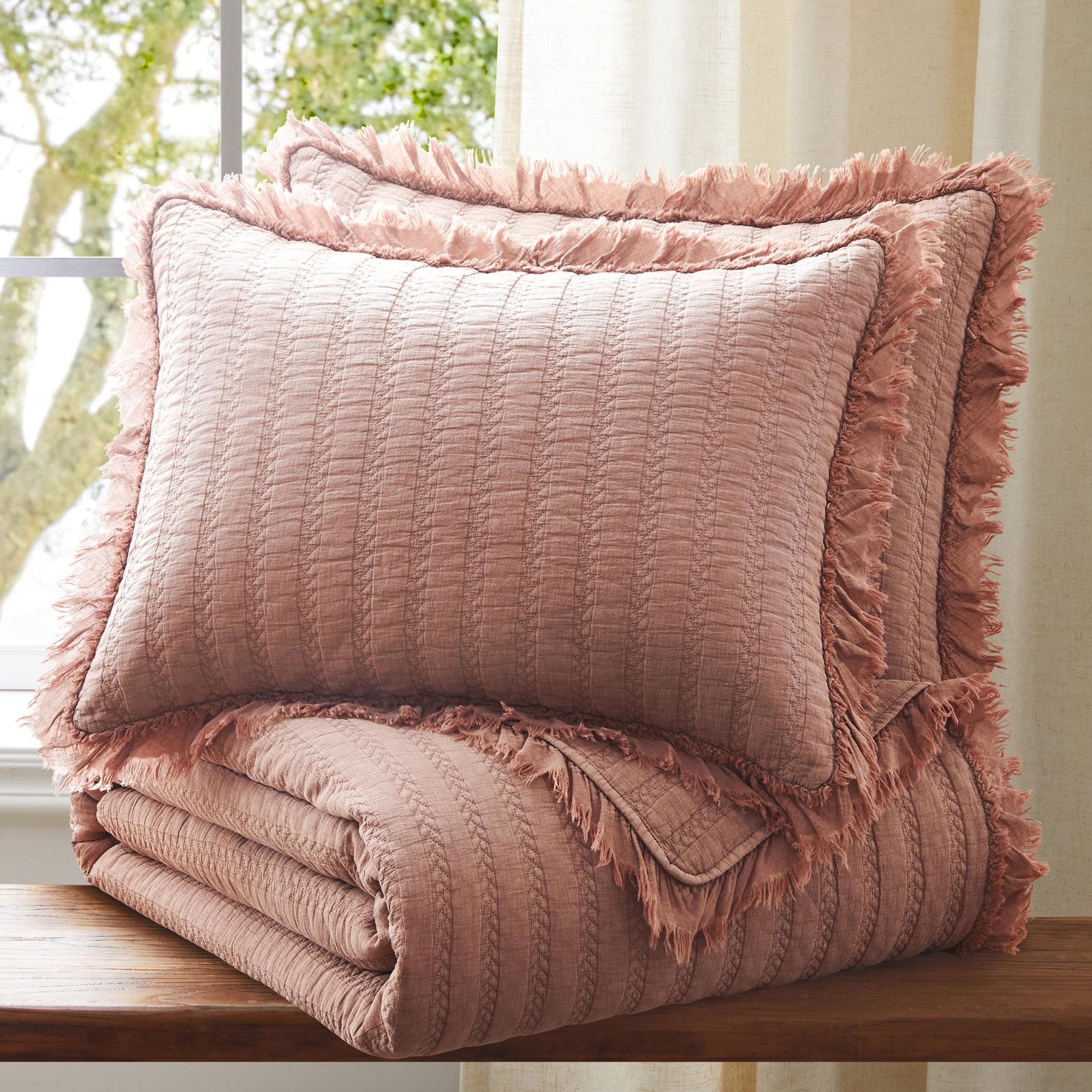 Levtex Wilhelmina 3-Piece Full/Queen Quilt Set in Dusty Rose