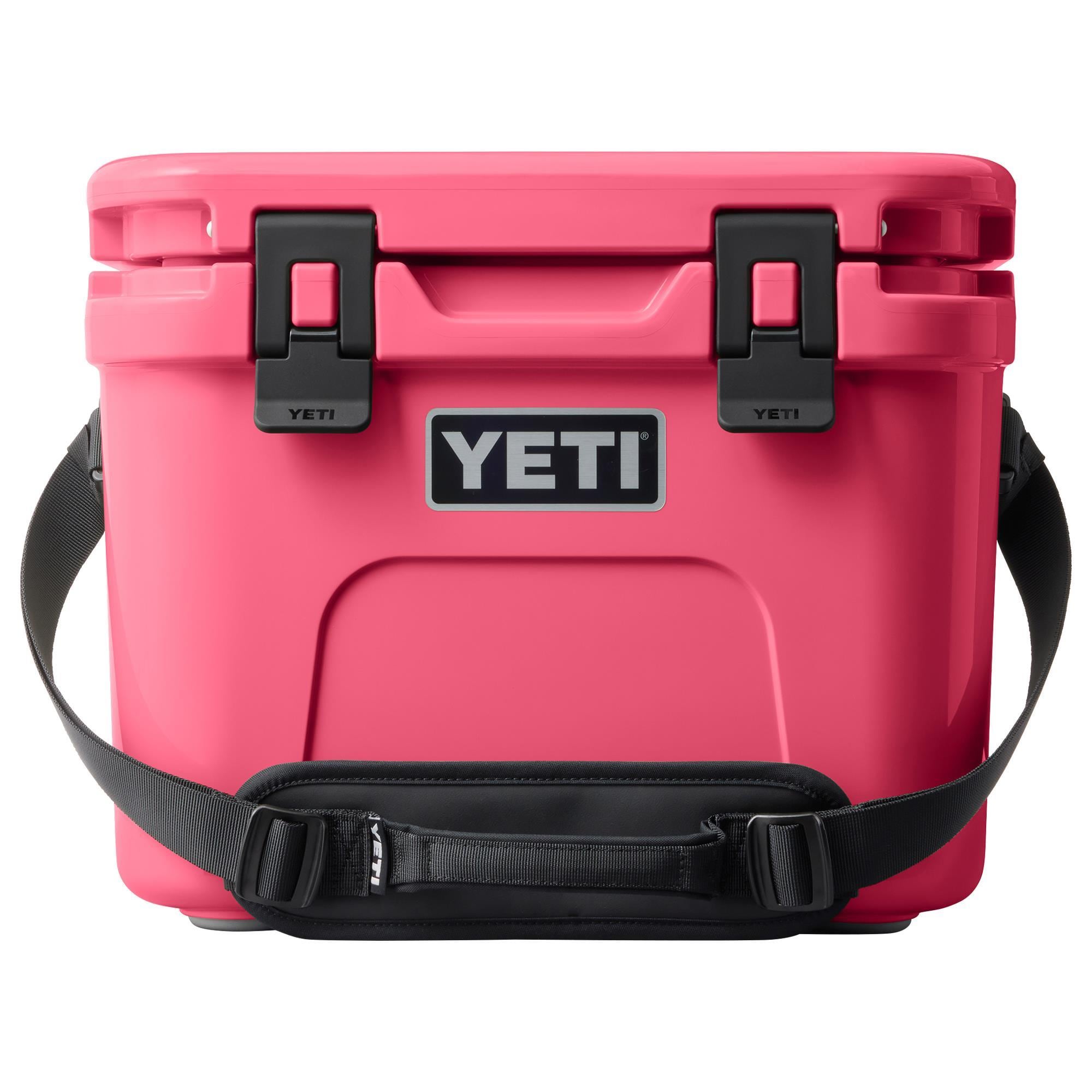 YETI Roadie 15 Cooler in Navy