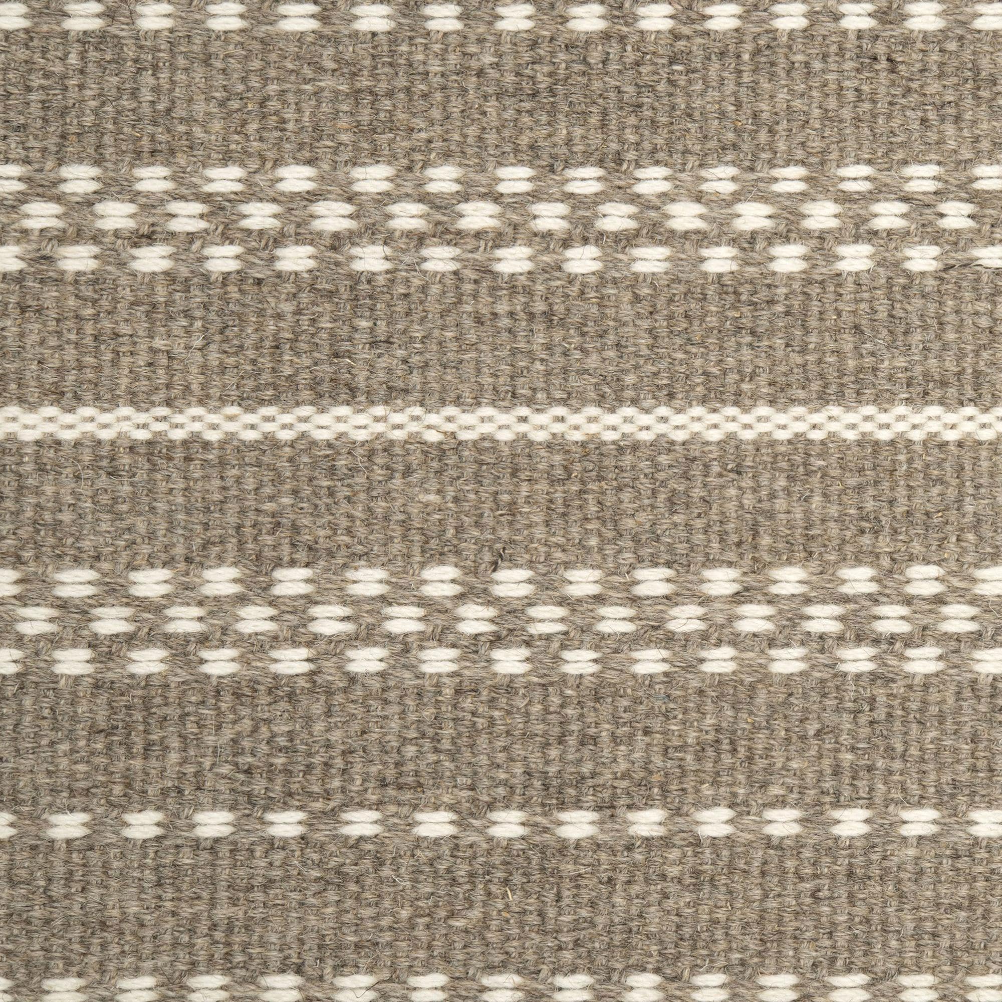 Karastan Harmonie Carpet in Mocha