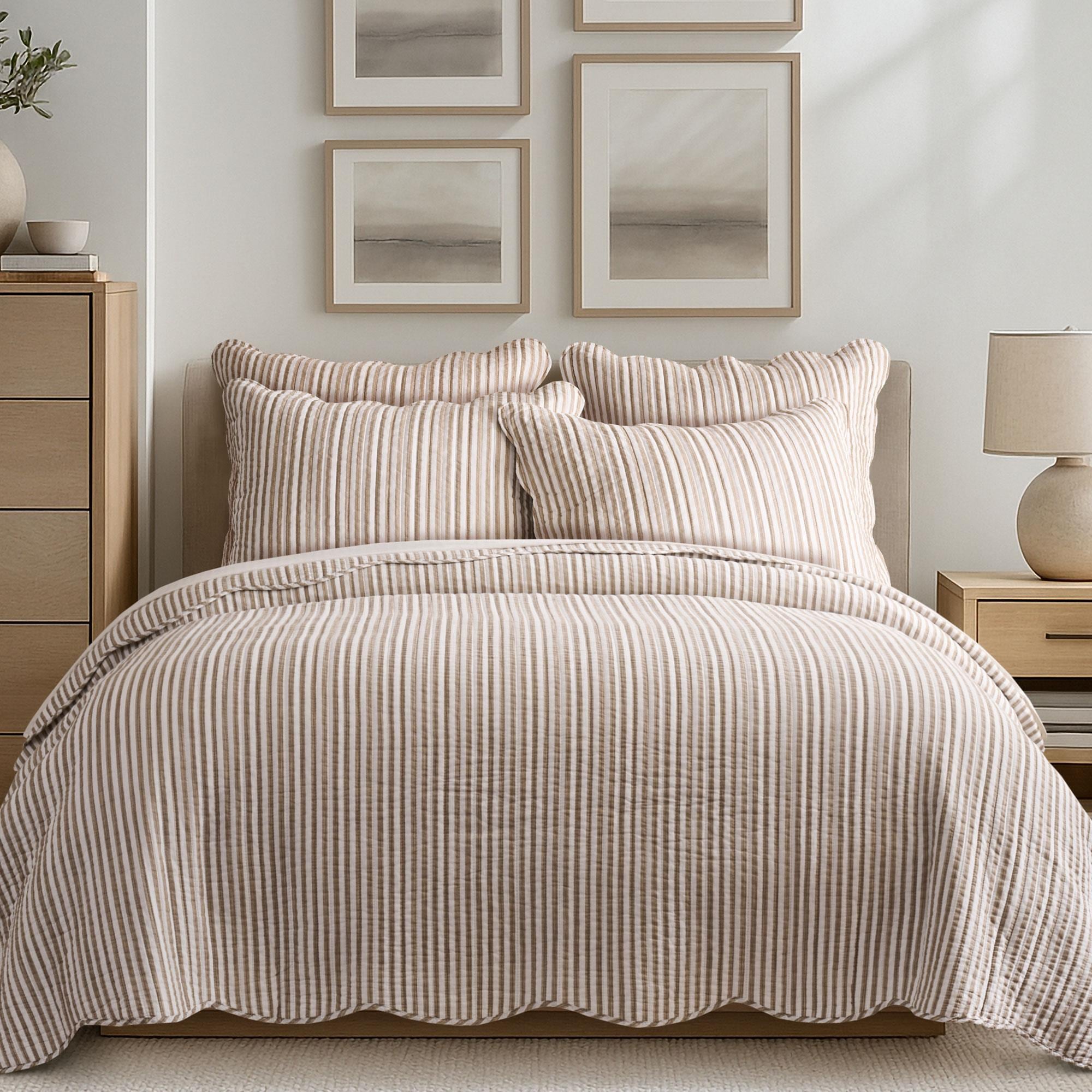 Levtex Martha 3-Piece Full/Queen Quilt Set in Taupe and White