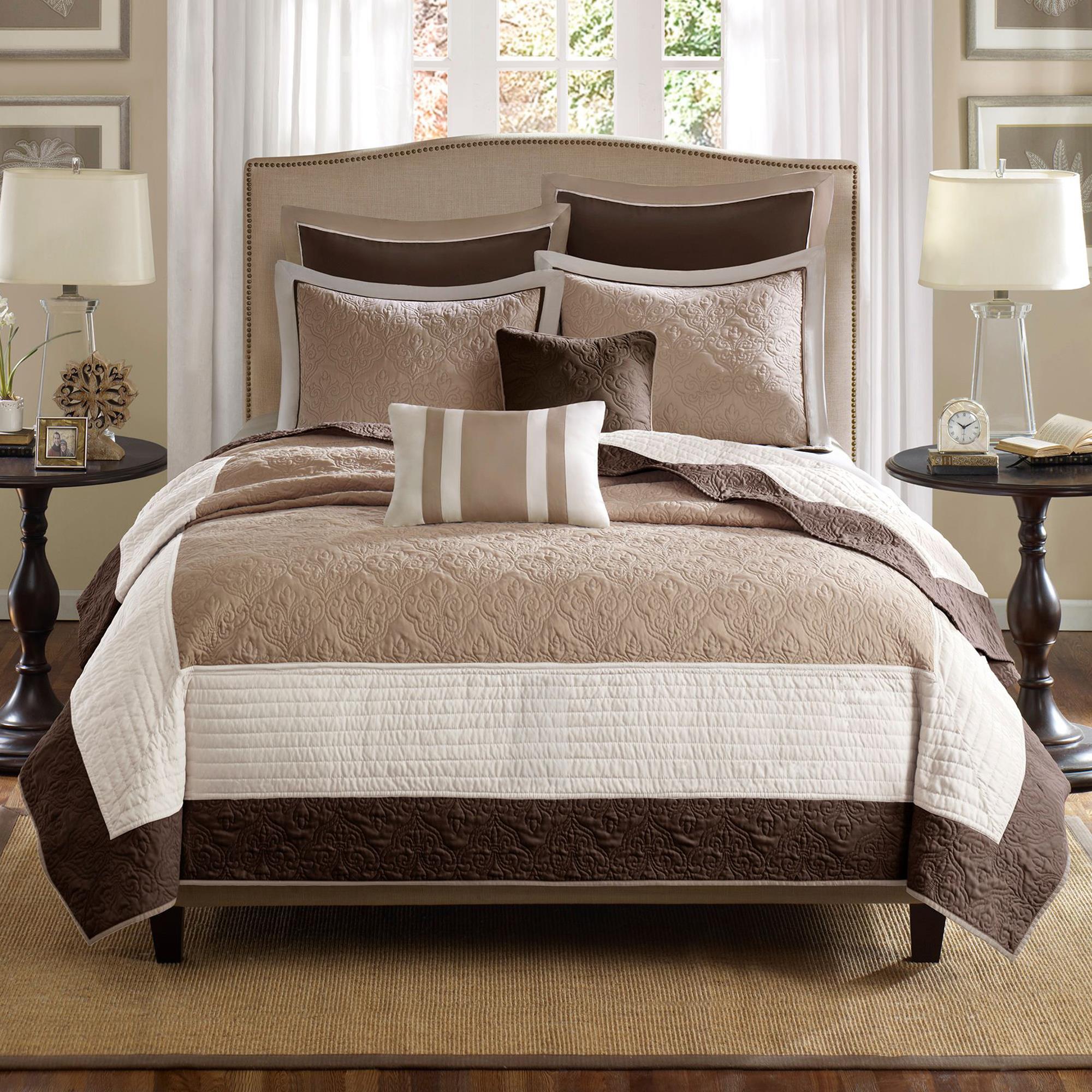 Hampton Park Attingham 7Piece King/California King Quilt Set in Beige